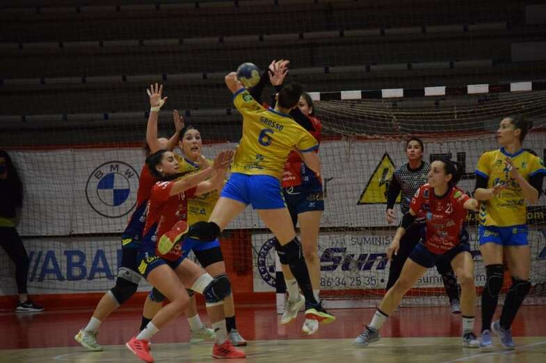 Momento del partido de este martes/TA.